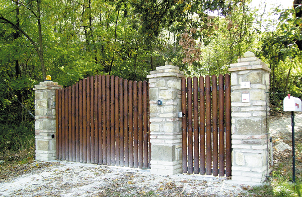 Prodotti diemme group scale e carpenteria artigianali Cancelli in ferro e legno